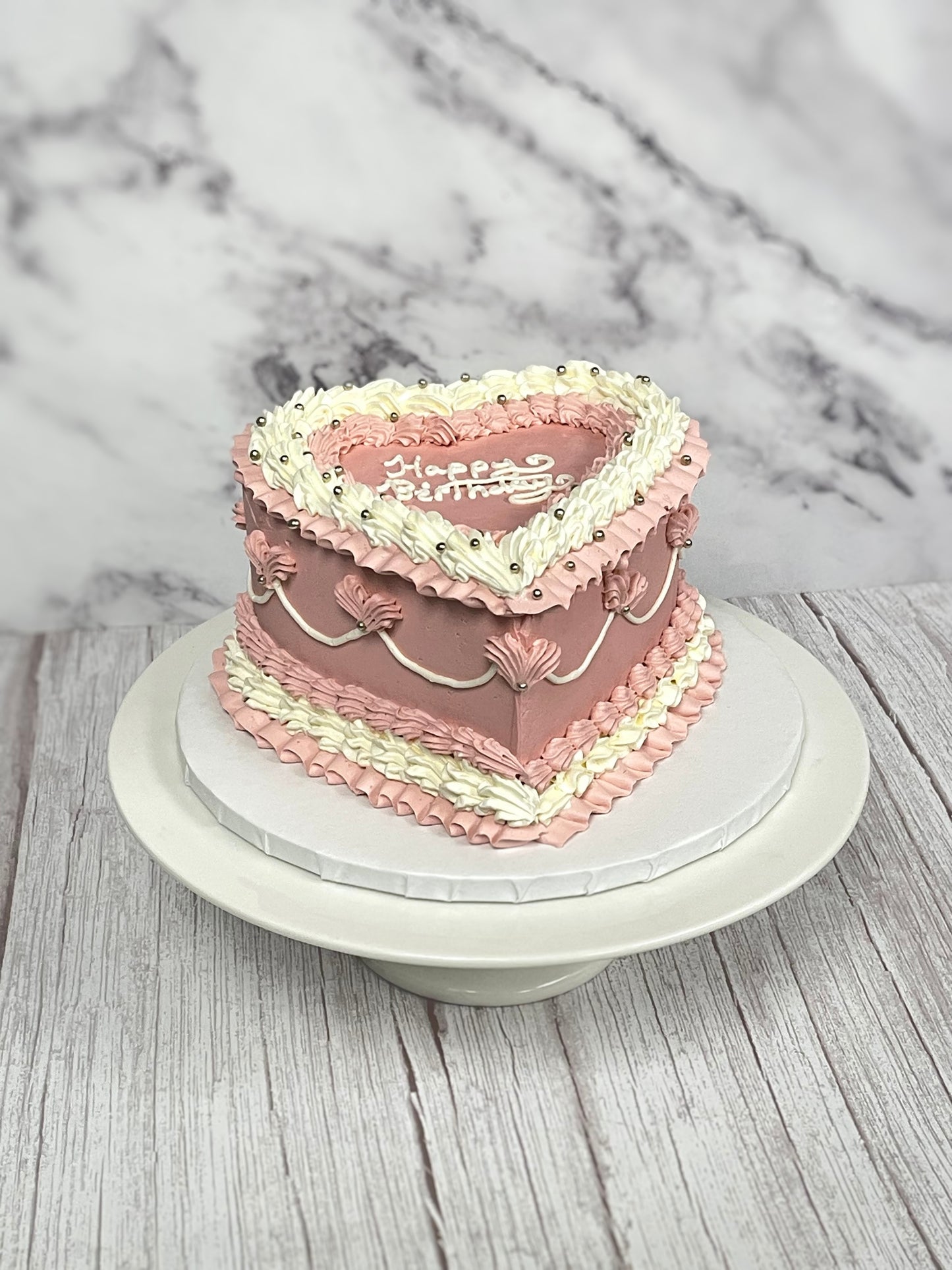 Customizable Vintage style cake