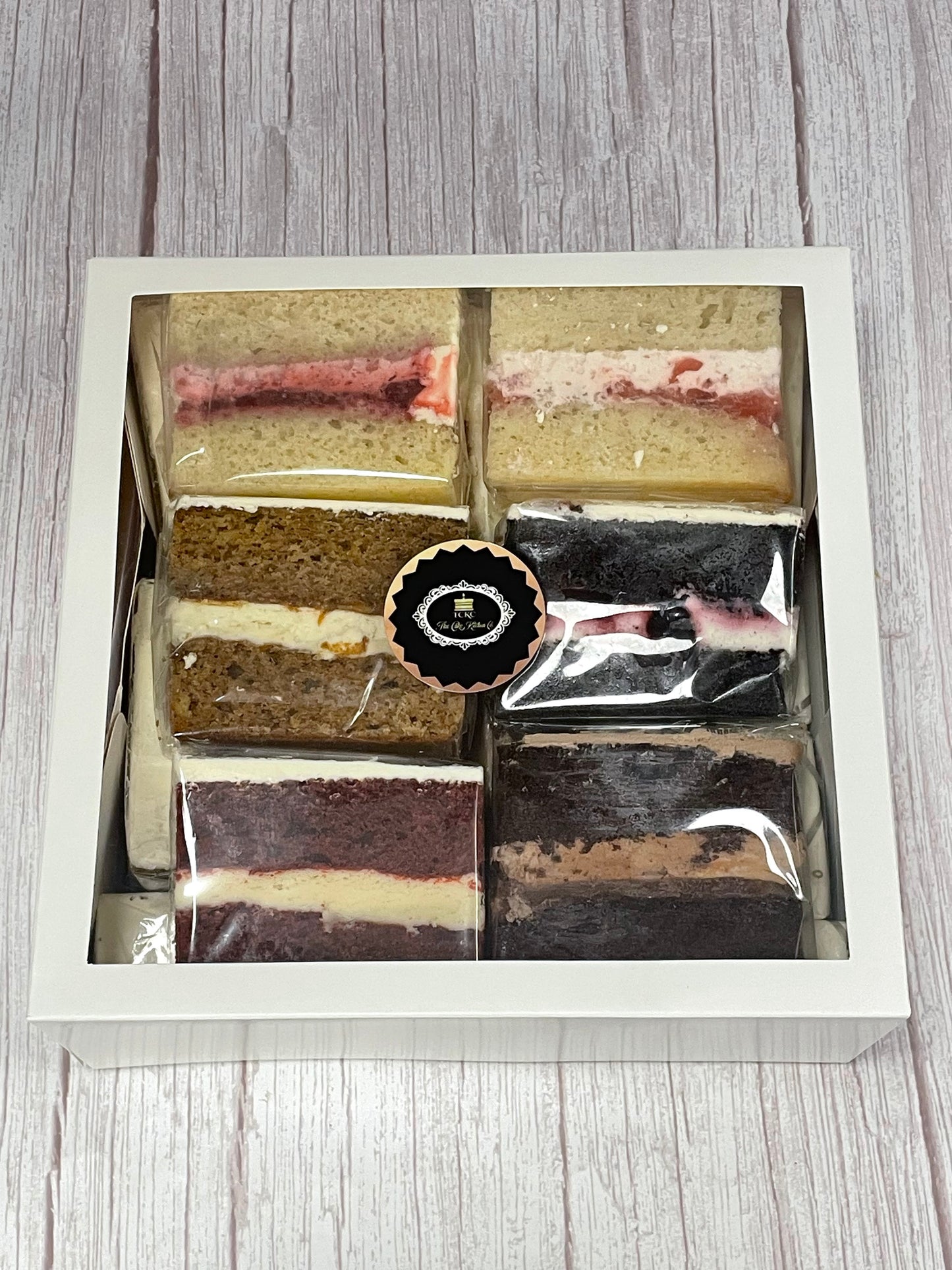 Customized cake sample box