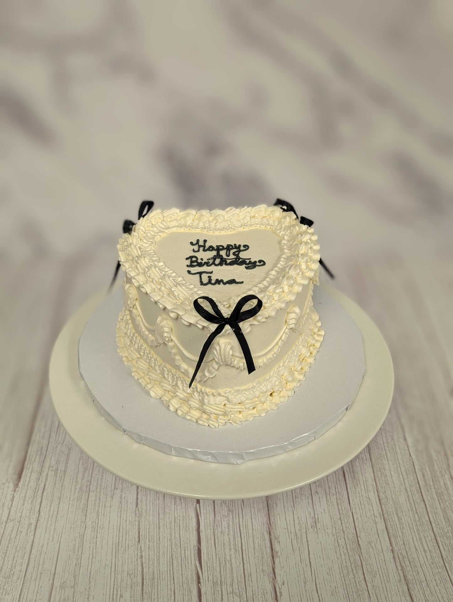 Vintage style cake