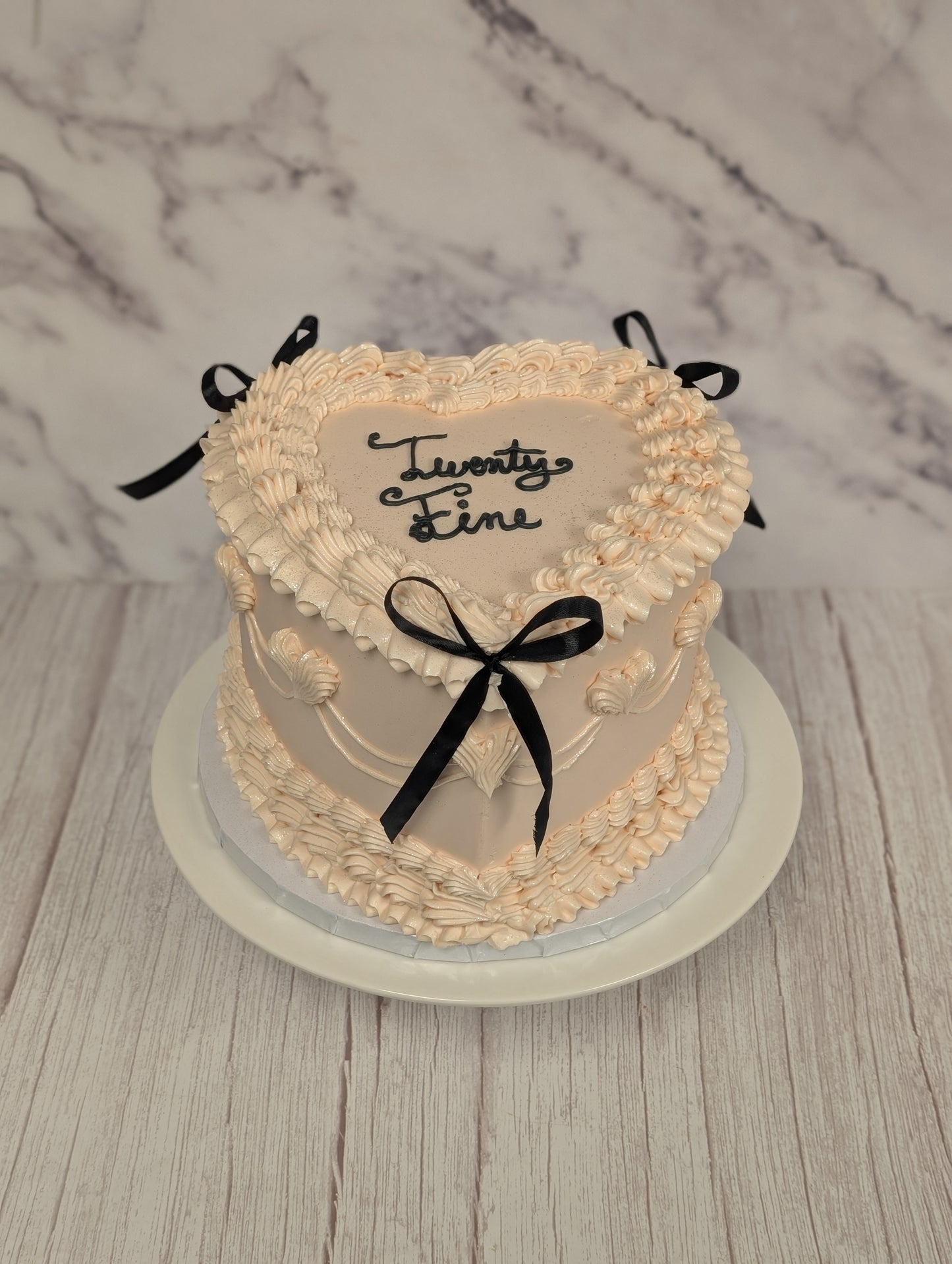 Vintage style cake