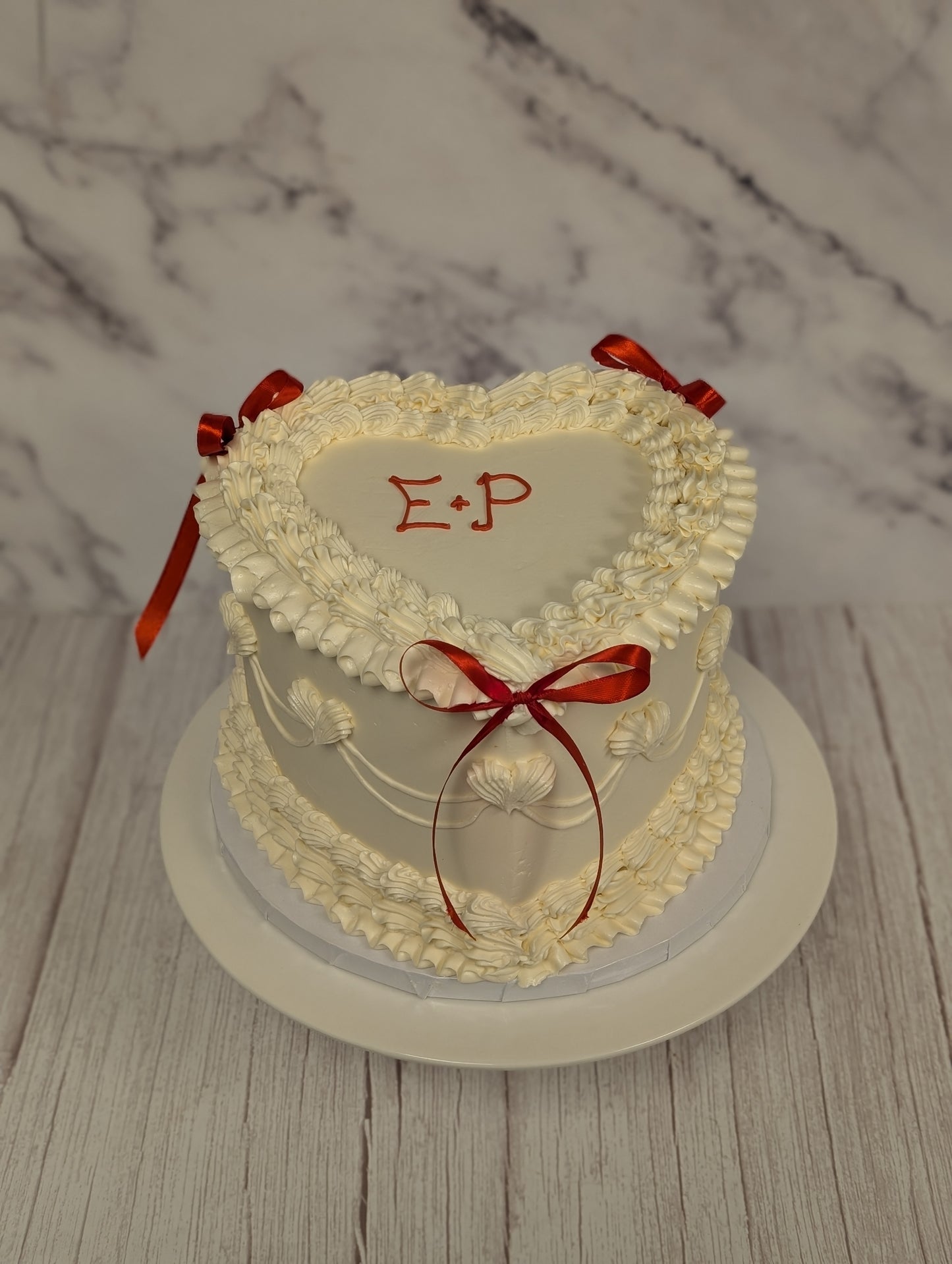 Vintage style cake