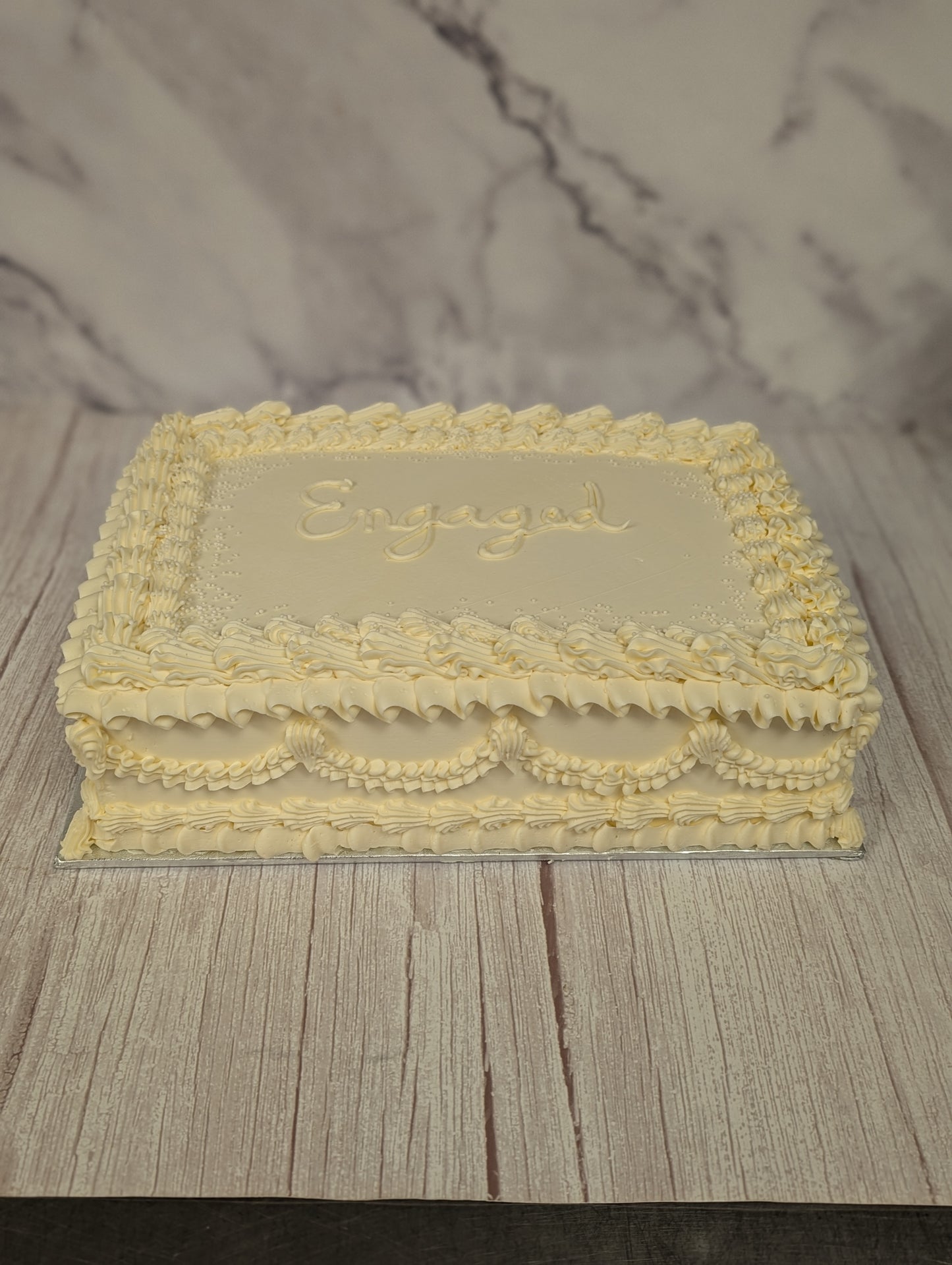 Customizable sheet cakes