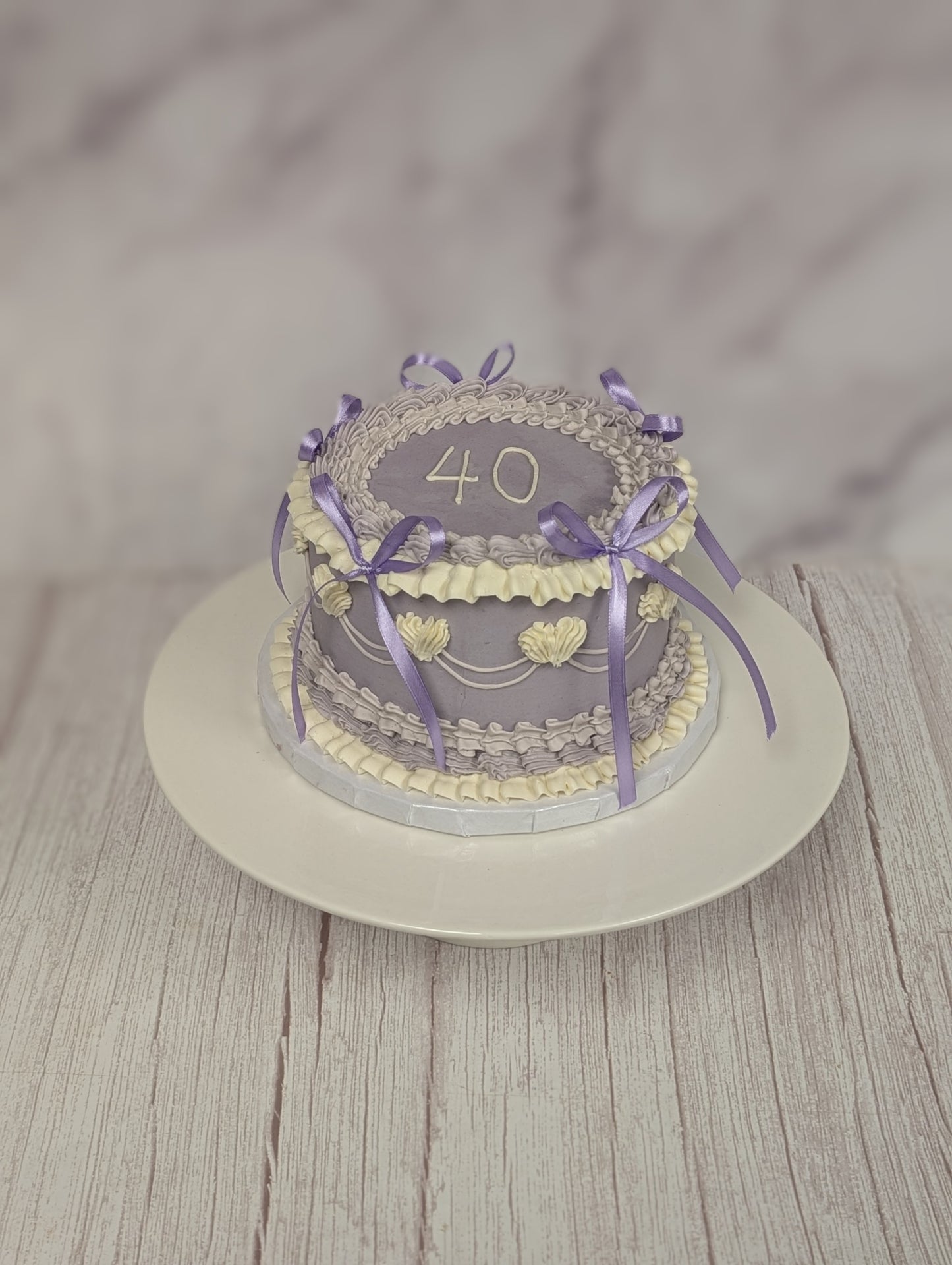 Customizable Vintage style cake