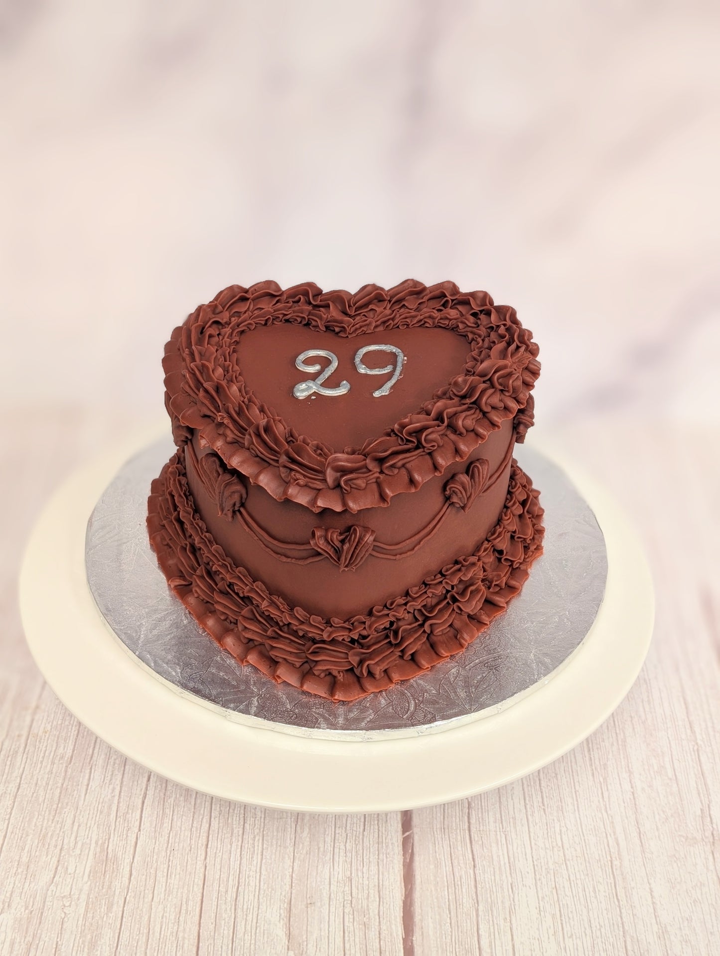 Customizable Vintage style cake