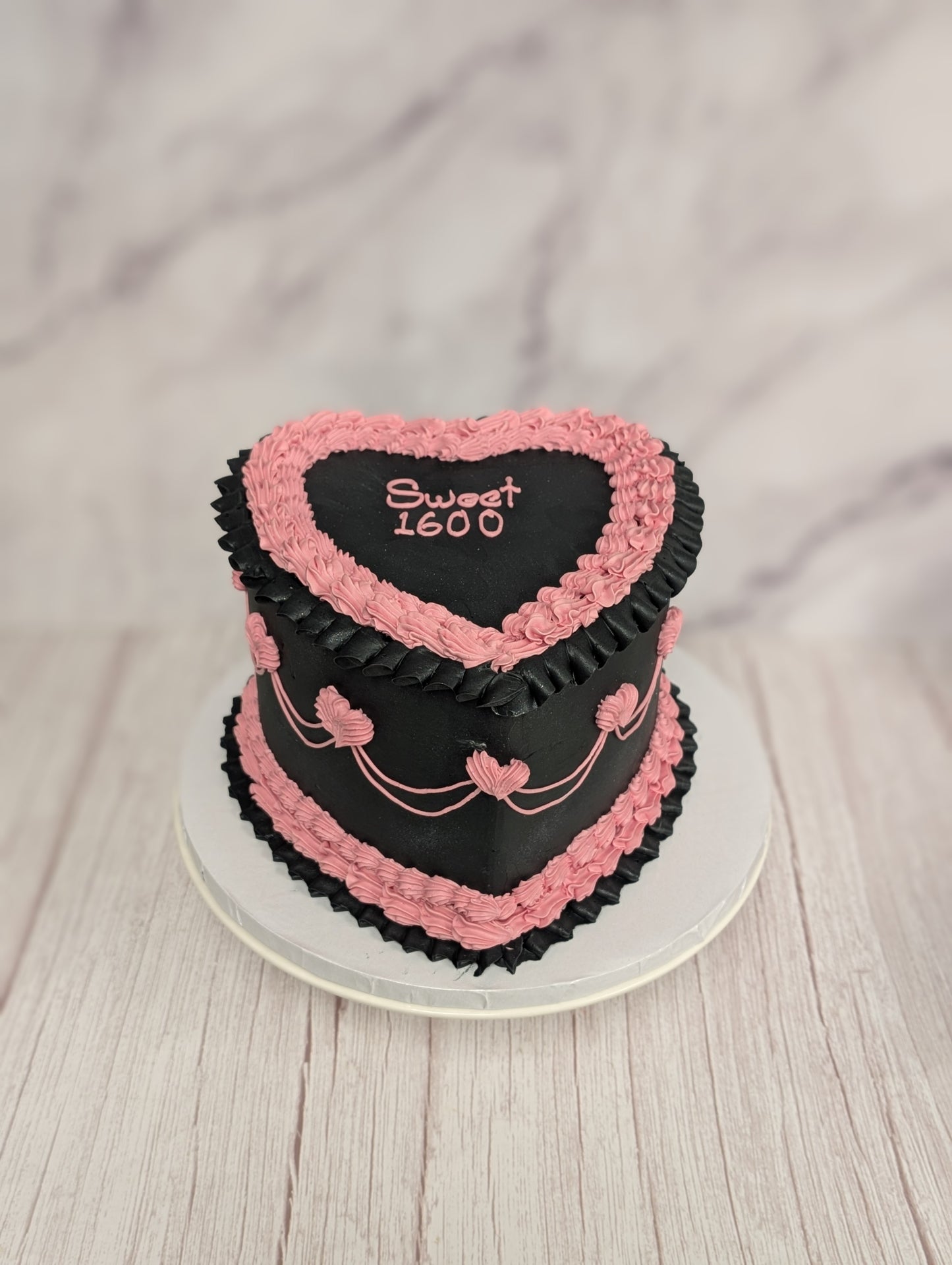 Vintage style cake